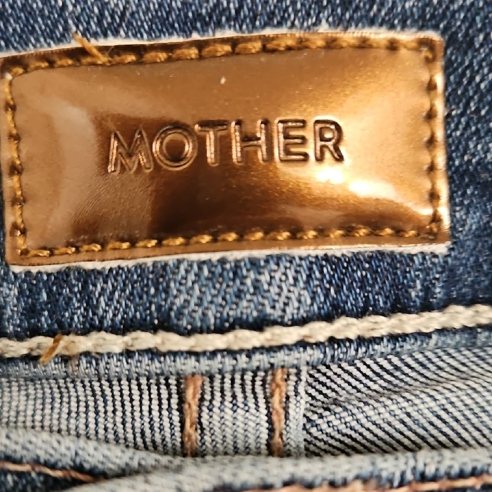 MOTHER The Insider Crop Step Chew Dancing on Coals Distressed Raw Hem Jeans 25